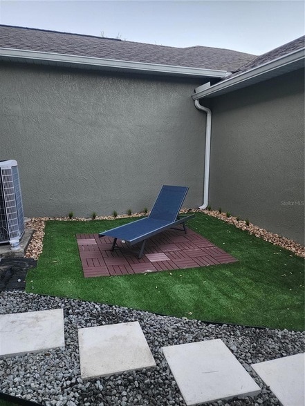 Building Photo - 13209 Silver Strand Falls Dr