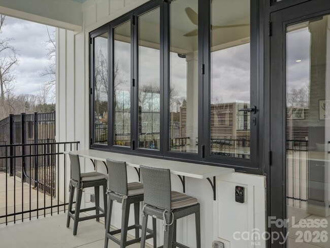 Building Photo - 6377 Ashton Pk Dr