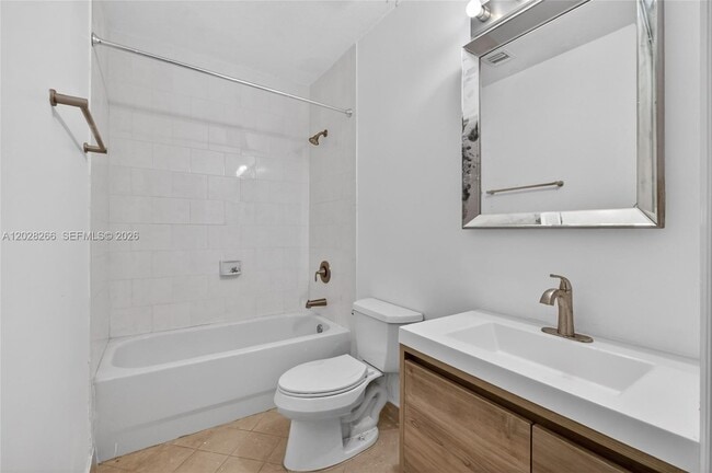 Building Photo - 652 NE 63rd St