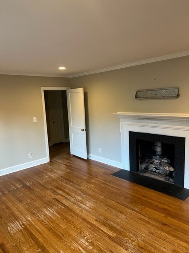 Building Photo - North Macon Home Move-In Ready