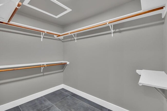 Building Photo - 4604 Palisade Dr