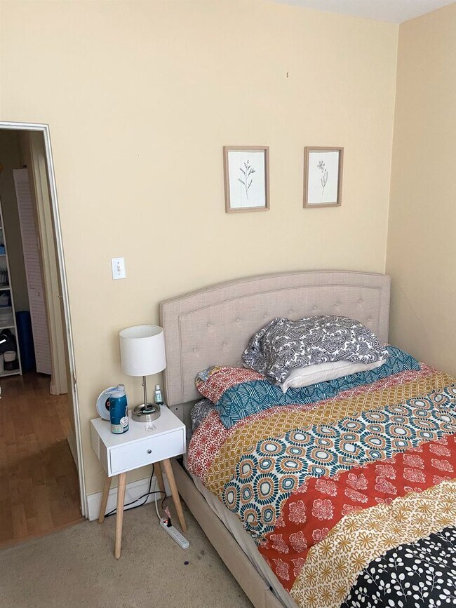 Building Photo - 655 Maryland Ave