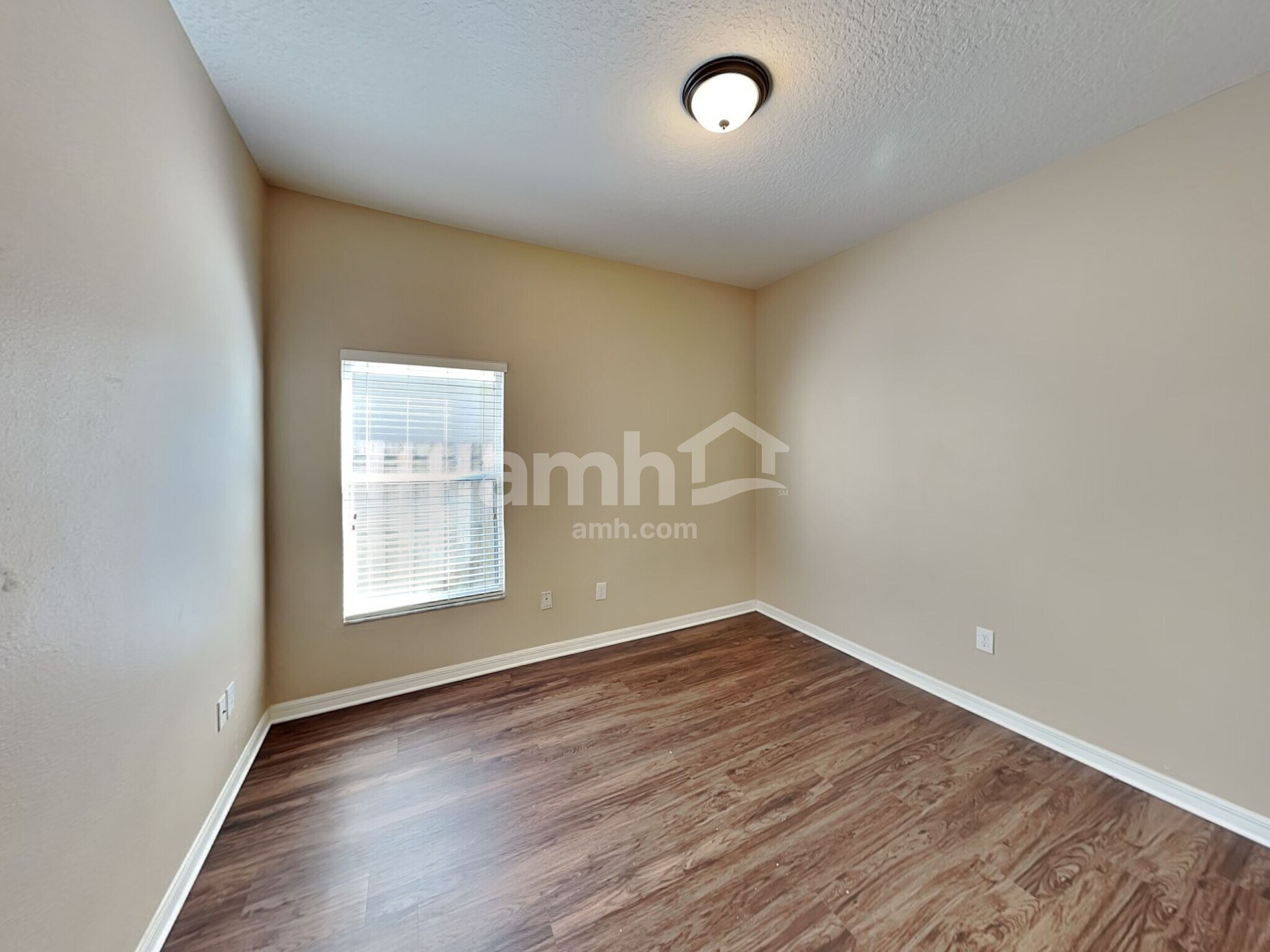 Building Photo - 7529 Dragon Fly Loop