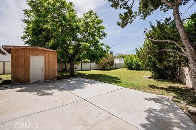 Building Photo - 6575 Cleomoore Ave