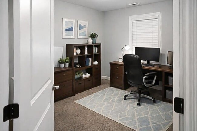 Building Photo - Pet Friendly Three Bedroom with Bonus!