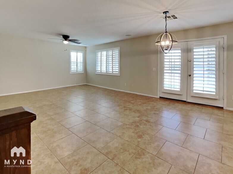 Building Photo - 981 N 169th Ave