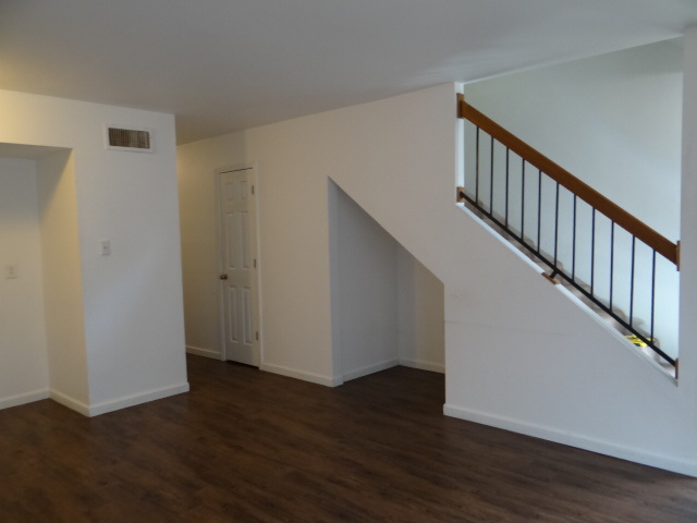 Building Photo - 2630 Kelli Dr