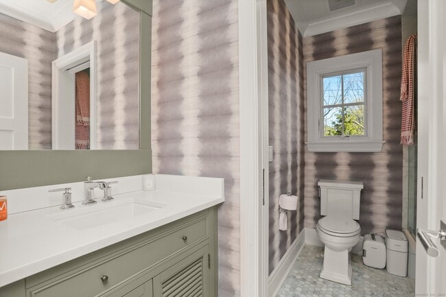 Building Photo - 4 Vani Ct