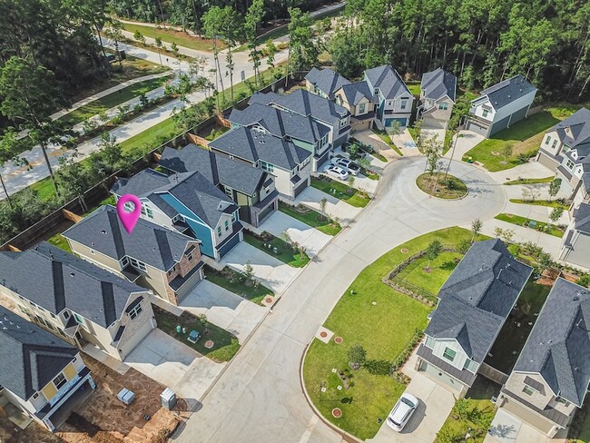 Building Photo - 140 Red Cascade Trl