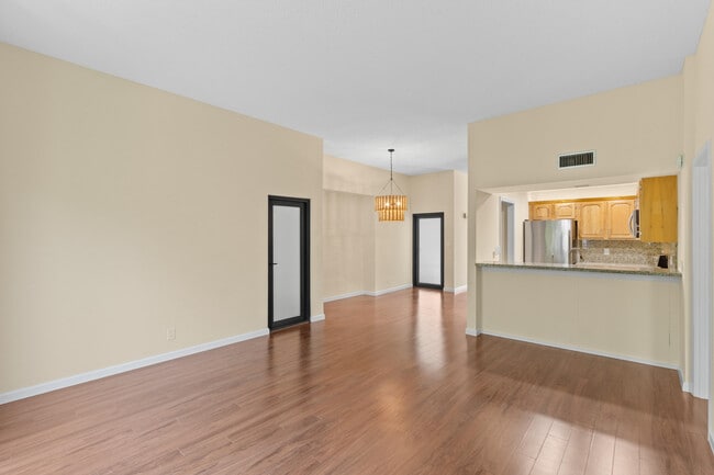 Building Photo - 1630 S Ocean Ln