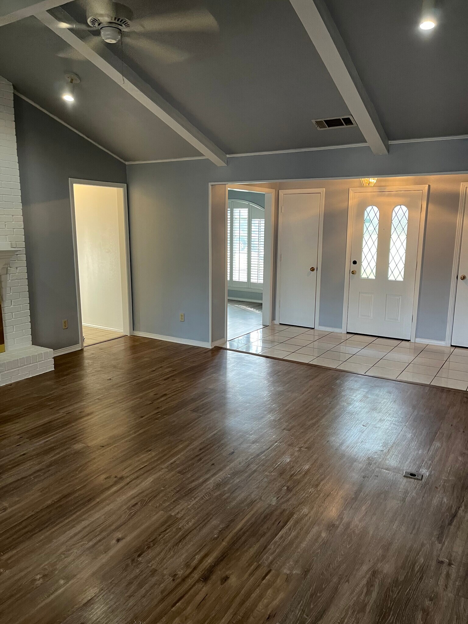 Building Photo - 2304 Canyon Valley Trl