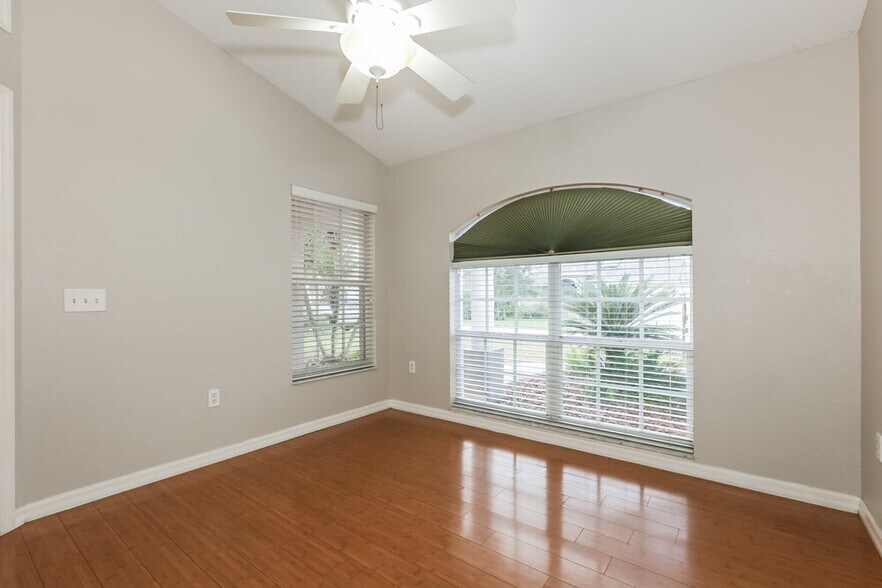 Building Photo - 2607 Pine Valley Dr