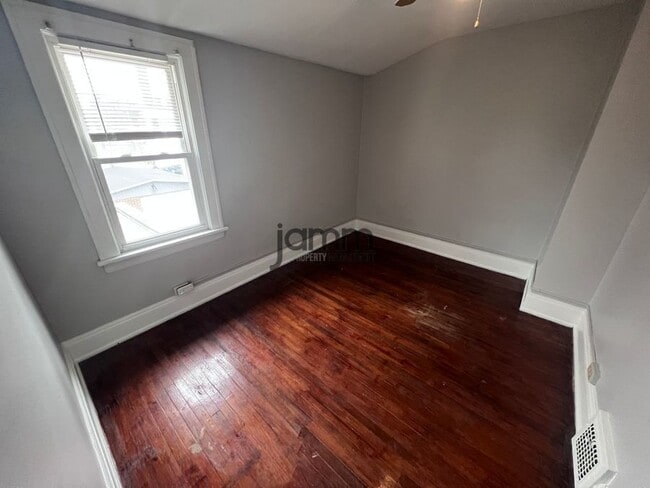 Building Photo - 3183 W 112th St