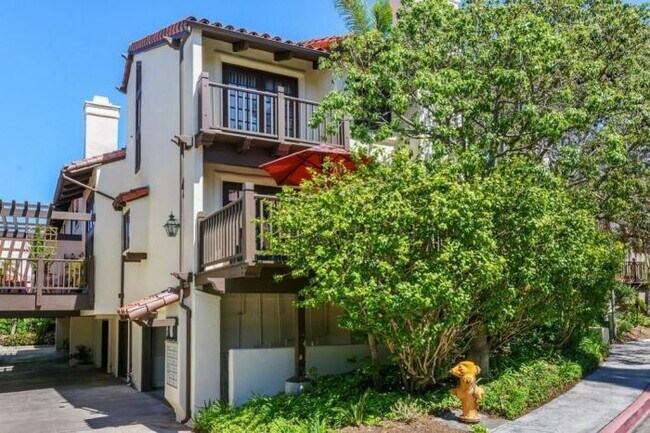 Building Photo - 2 bedroom in La Jolla CA 92037