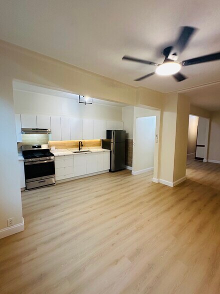 Building Photo - 5926 Palmetto St