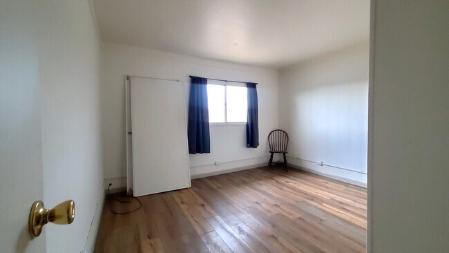 Hall BR 2 - 250 W 8th St