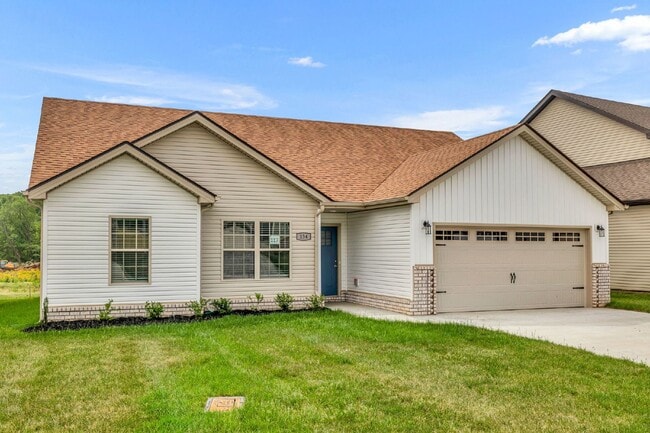 Building Photo - Charming 3 Bedroom Home with 2 Full Baths in Clarksville, TN - Don't Miss Out!