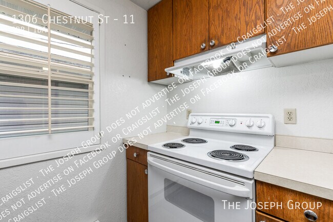Building Photo - 1306 Chestnut St