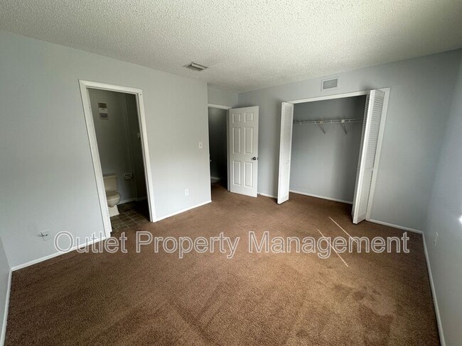 Building Photo - 12034 Tift Cir
