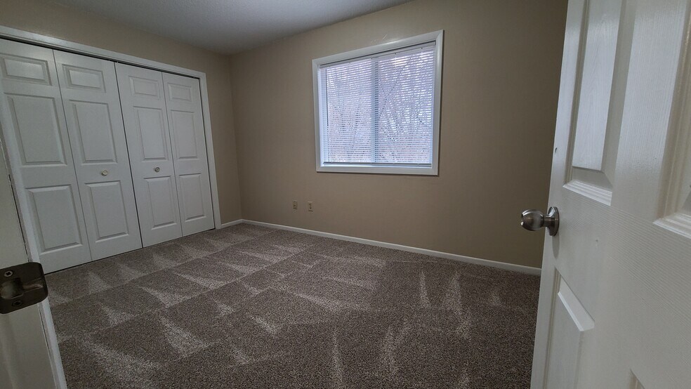 Building Photo - 1497 4th St W