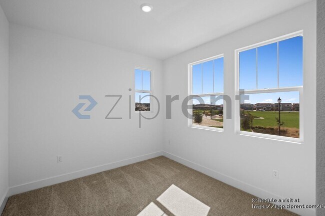 Building Photo - 3335 Cascade Dr