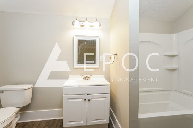 Building Photo - 705 Salisbury Ridge Rd