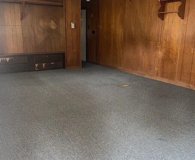 Building Photo - 1 Bedroom 1 Bathroom