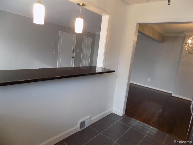 Building Photo - 25863 Woodward Ave