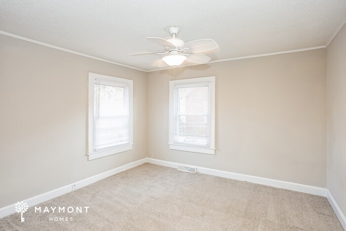 Building Photo - 523 Engleside St