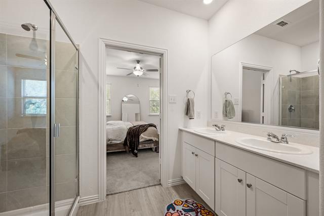 Building Photo - 3200 Willow Ter Ln