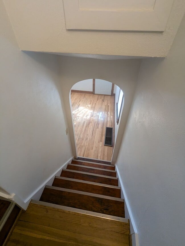 Building Photo - Block 4 Quincy Duplex