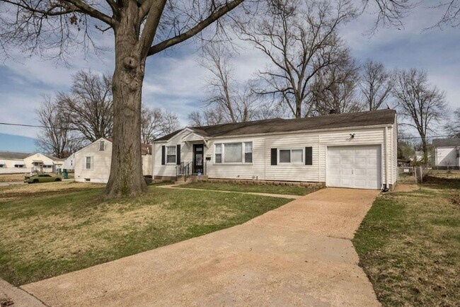 Building Photo - 10546 Anson Dr