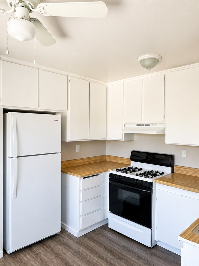 Building Photo - 16358 Pebble Beach Dr