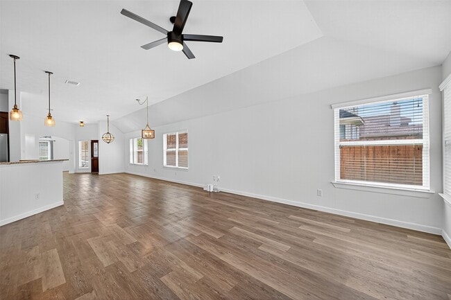 Building Photo - 16930 Creek Mountain Dr