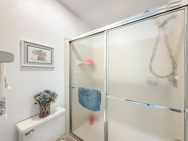 Building Photo - Gorgeous 3 bedroom Corner Unit with Lake view in Coconut Creek