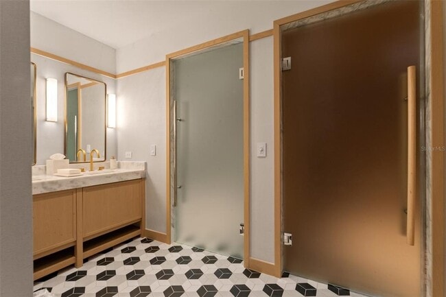 Building Photo - 3015 S Ysabella Ave