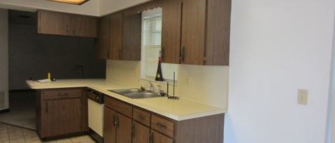 Building Photo - 2200 Oakview Cir