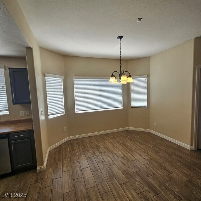 Building Photo - 833 Aspen Peak Loop