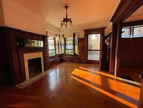 Building Photo - "Charming 1-Bedroom Oasis in the Heart of Berkeley – Perfect Location!"