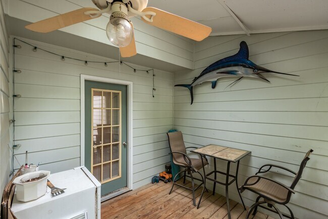 Building Photo - 2803 Sterling Park Dr