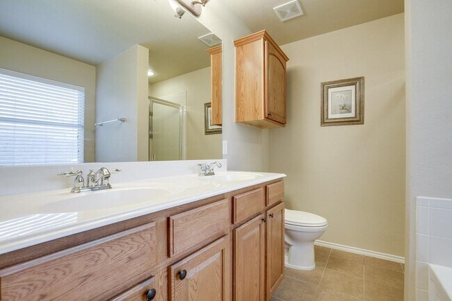 Building Photo - 1112 Mule Deer Rd
