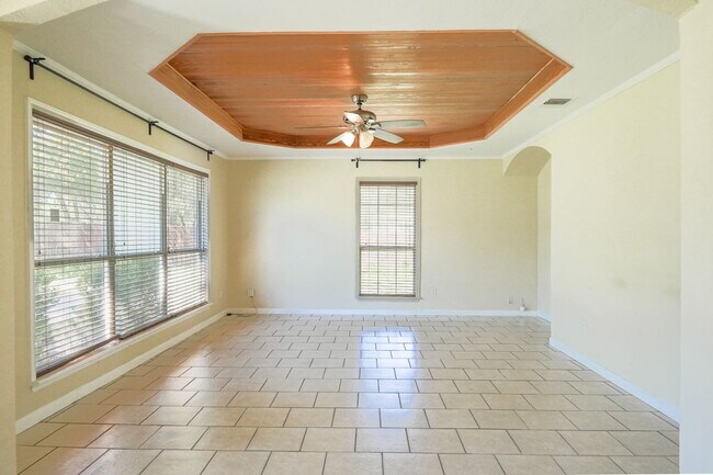 Building Photo - 24306 Romin Dr