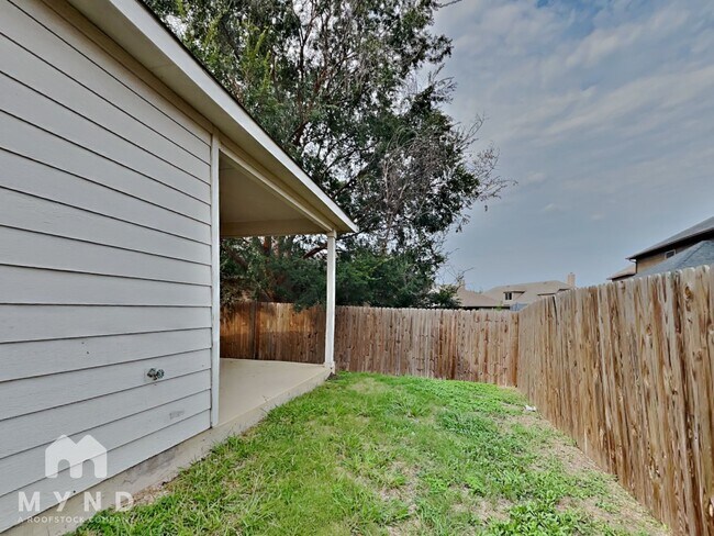 Building Photo - 541 Baverton Ln