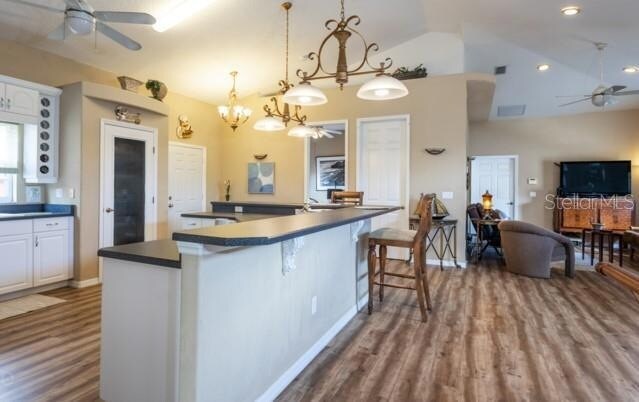 Building Photo - 497 Grandview Ave