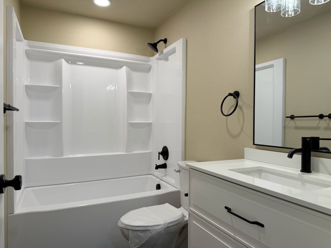 Building Photo - 919 Cove Arm Cir