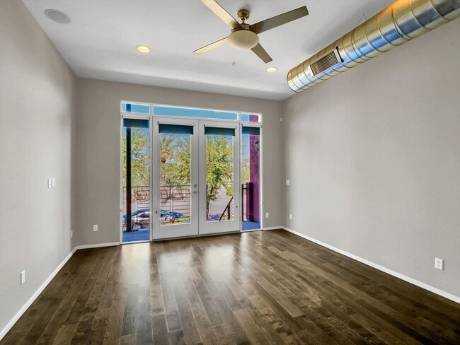 Building Photo - Beautiful Property with Contemporary Flair