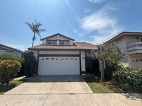 Building Photo - 18 Amistad