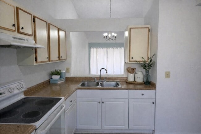 Building Photo - 12165 Sandal Creek Way