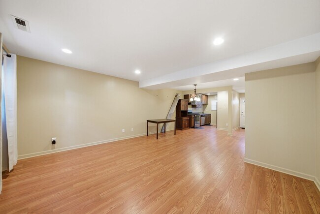 Building Photo - 6355 New Market Way