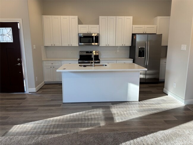 Building Photo - 504 Nursery Rd